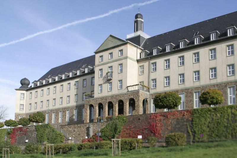 هتل Kardinal Schulte Haus