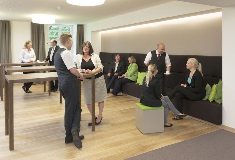 هتل Kardinal Schulte Haus