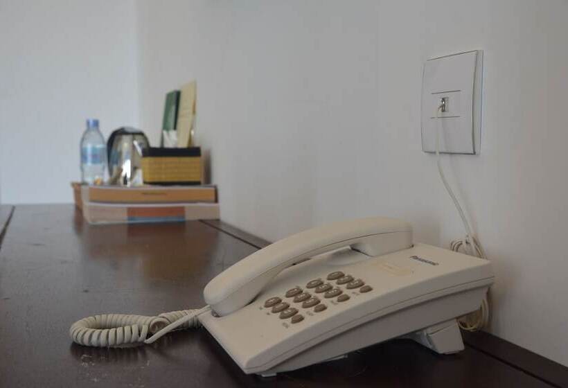 בית מלון כפרי Kolab Sor Phnom Penh