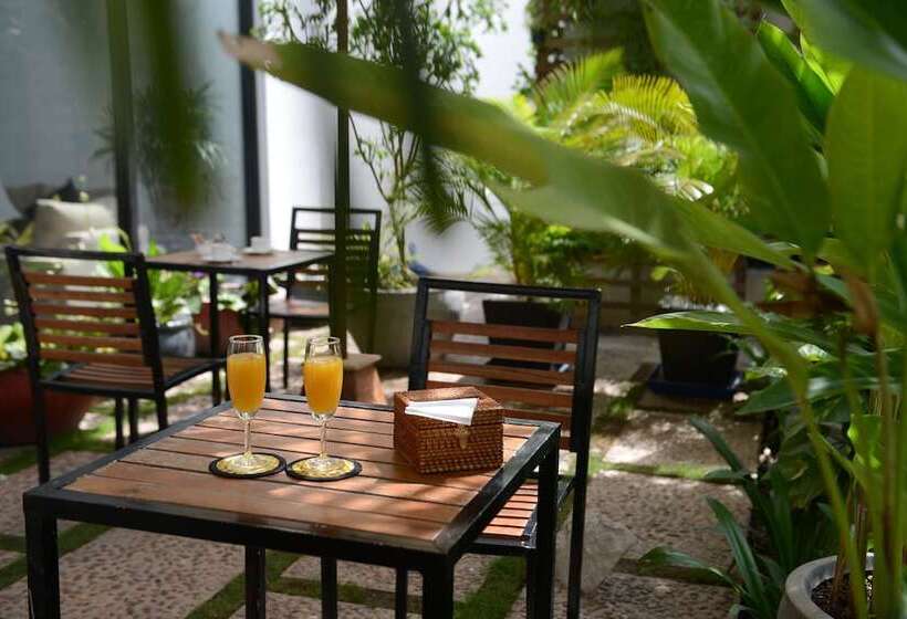 בית מלון כפרי Kolab Sor Phnom Penh