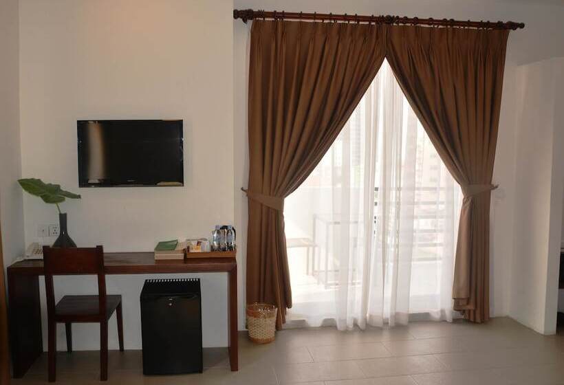 בית מלון כפרי Kolab Sor Phnom Penh