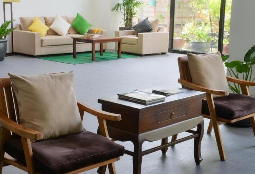 בית מלון כפרי Kolab Sor Phnom Penh