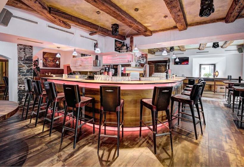 בית מלון כפרי Kosis Sports Lifestyle