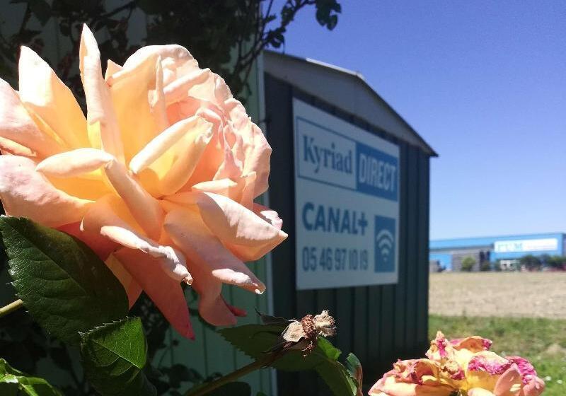 호텔 Kyriad Direct Saintes