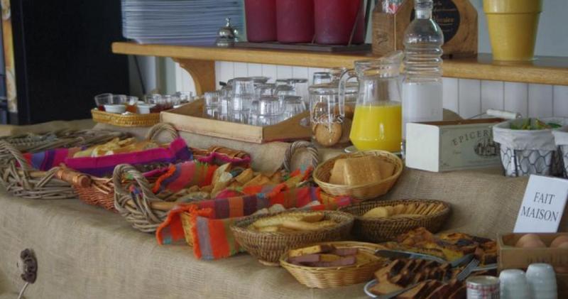 호텔 Kyriad Direct Saintes