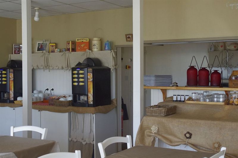 호텔 Kyriad Direct Saintes