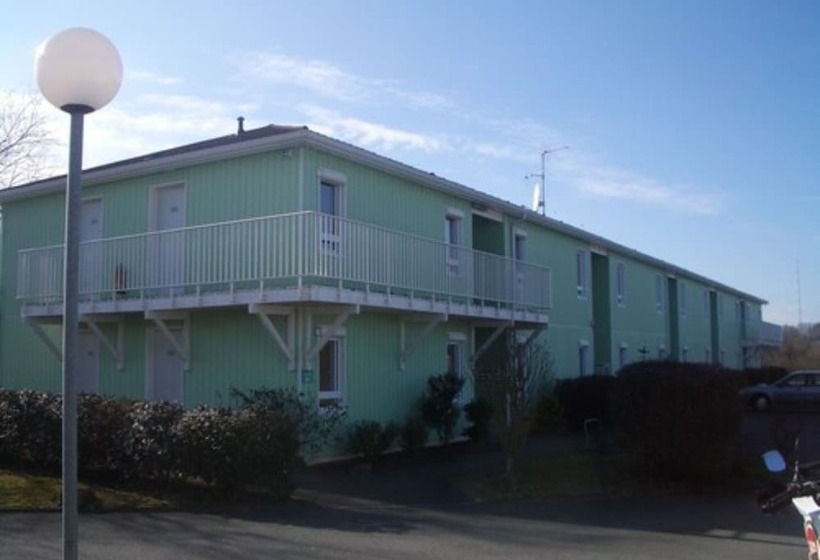 호텔 Kyriad Direct Saintes