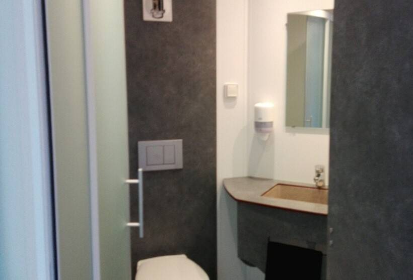 호텔 Kyriad Direct Saintes