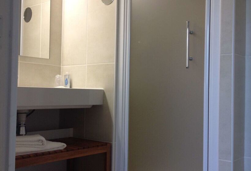 ホテル Kyriad Perpignan Sud