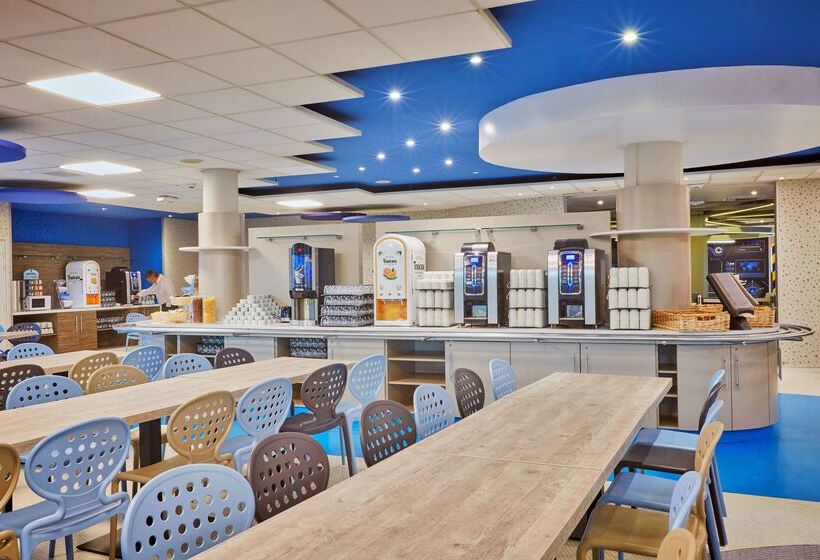 בית מלון כפרי Kyriad Poitiers Jules Verne Site Du Futuroscope