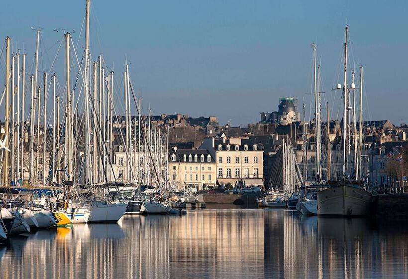 هتل Kyriad Prestige Vannes Centre  Palais Des Arts