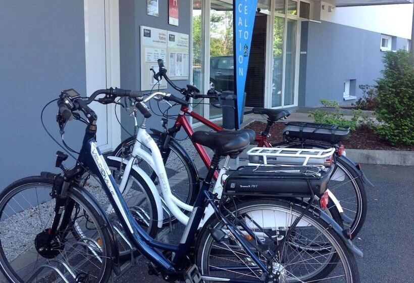 هتل Kyriad Prestige Vannes Centre  Palais Des Arts