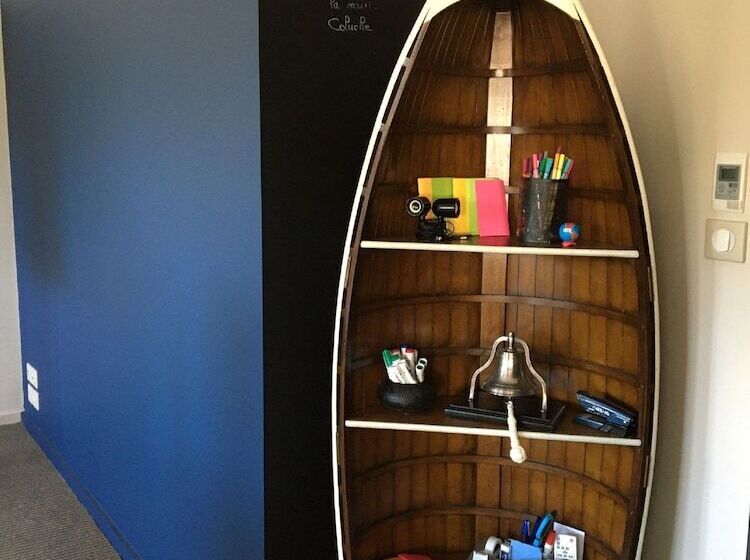 هتل Kyriad Prestige Vannes Centre  Palais Des Arts