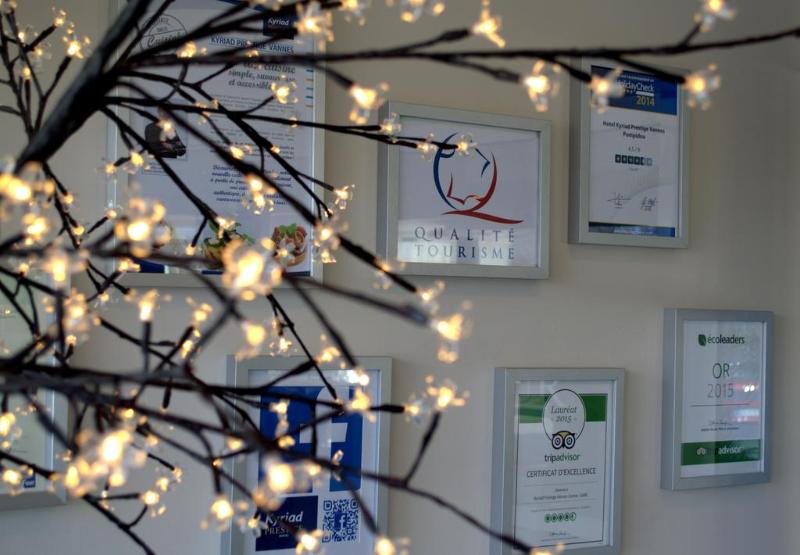 هتل Kyriad Prestige Vannes Centre  Palais Des Arts