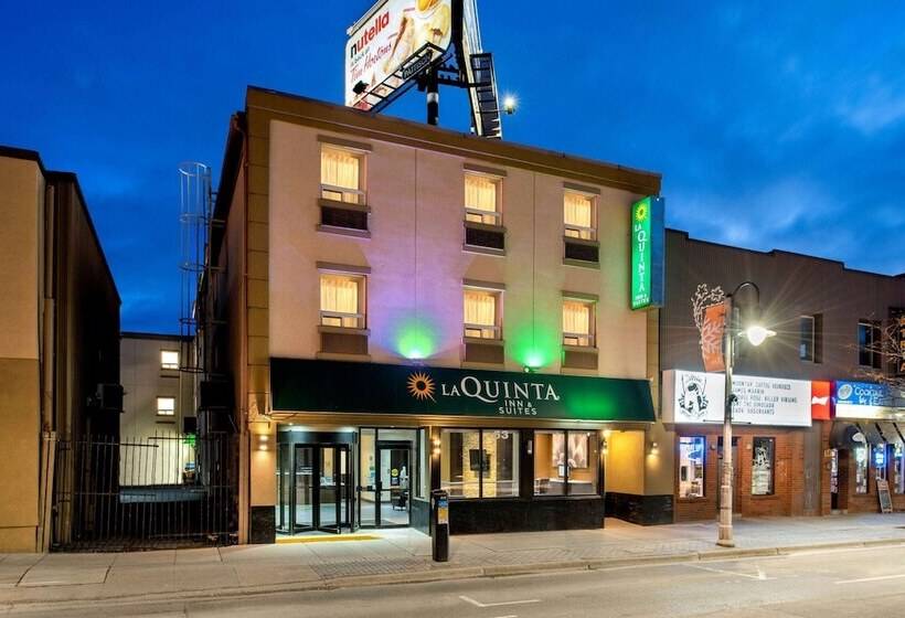 فندق La Quinta By Wyndham Oshawa
