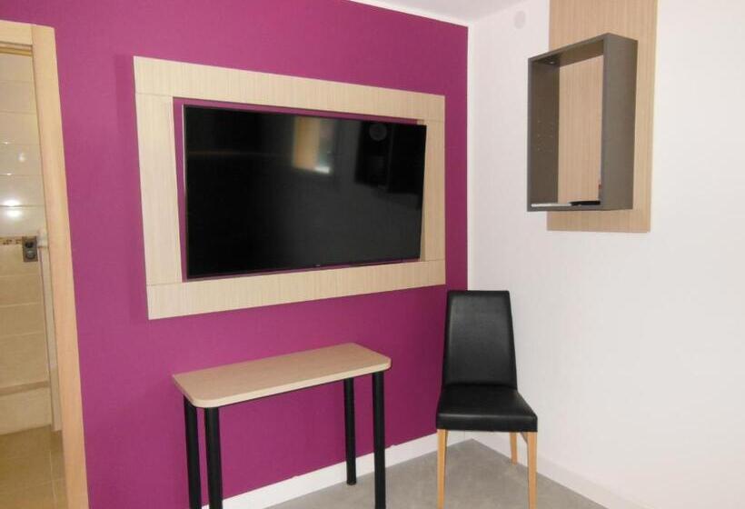 בית מלון כפרי Villa Martégale Hôtel Restaurant