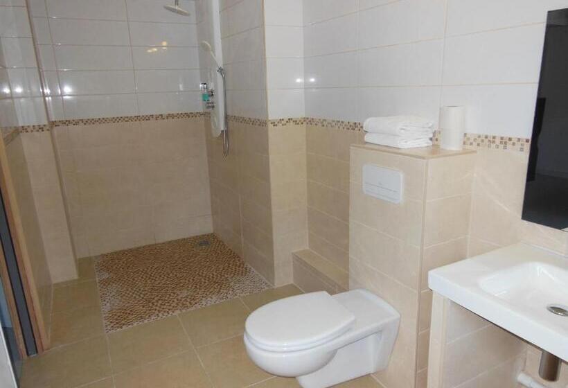 בית מלון כפרי Villa Martégale Hôtel Restaurant