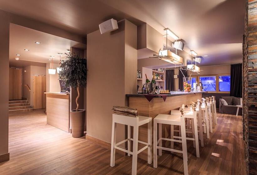 Le Grand Aigle Hotel & Spa