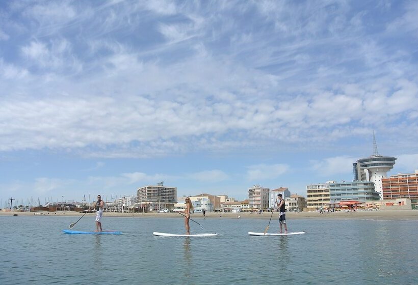 Отель Le Petit Baigneur Palavas Plage