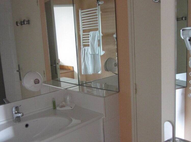 Отель Le Saint Aubin