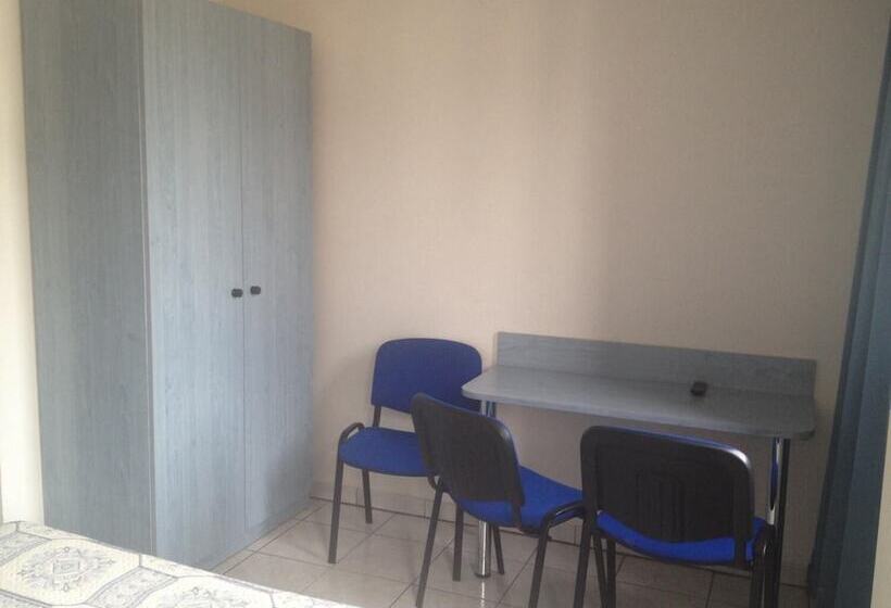 ホテル Le Strasbourg