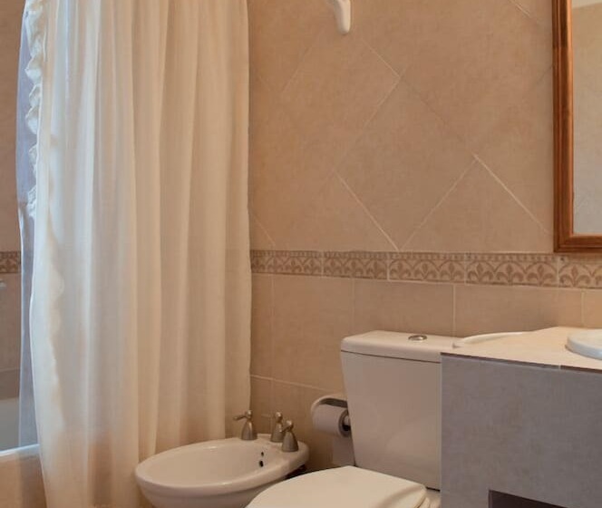 هتل Leyenda Posada