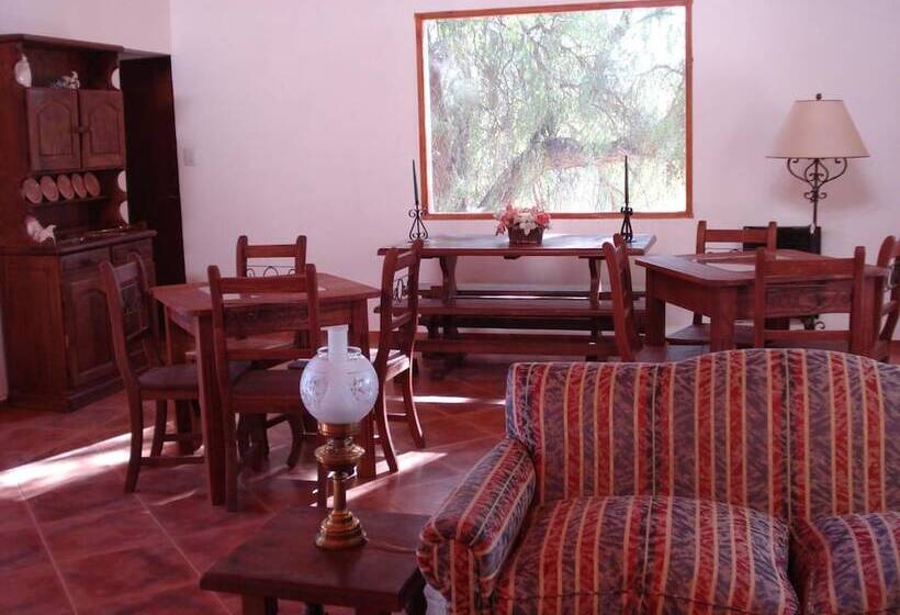 هتل Leyenda Posada