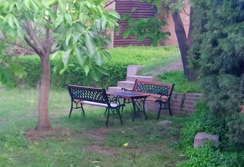 هتل Leyenda Posada