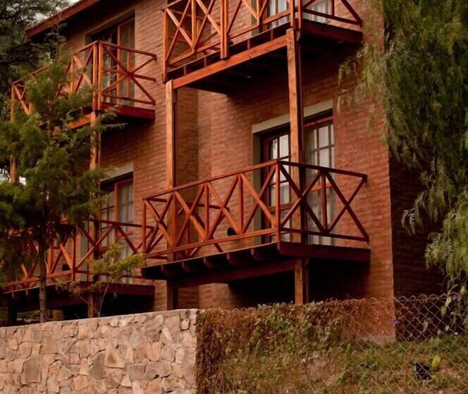 هتل Leyenda Posada