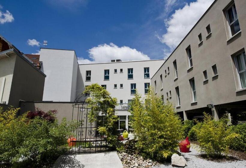 호텔 Logis Hôtel Victor Hugo & Spa