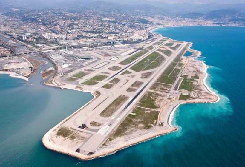 Отель Logis Hôtel Villa Victorine