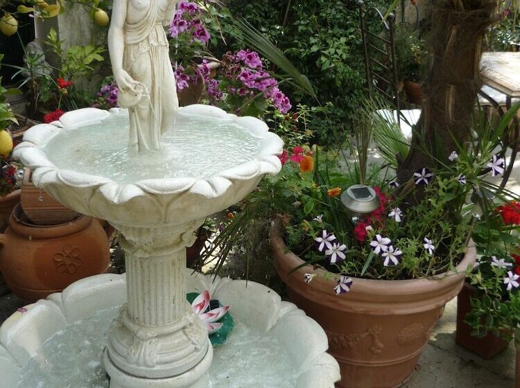 Отель Logis Hôtel Villa Victorine