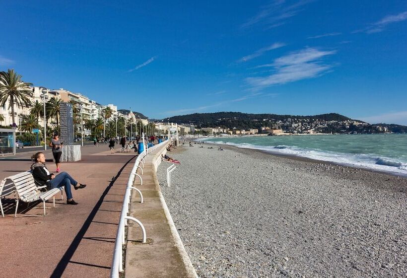 Отель Logis Hôtel Villa Victorine