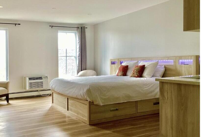 בית מלון כפרי Lunenburg Arms