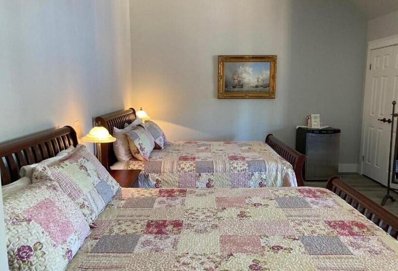 בית מלון כפרי Lunenburg Arms