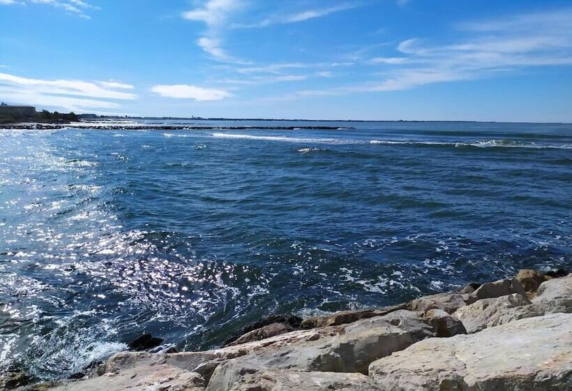 هتل Maison Des Croisades