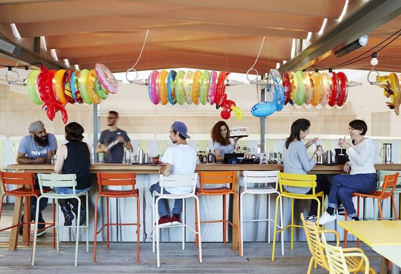 בית מלון כפרי Mama Shelter Bordeaux Centre