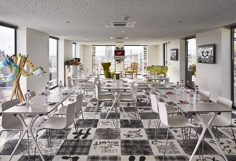 בית מלון כפרי Mama Shelter Bordeaux Centre