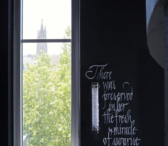 בית מלון כפרי Mama Shelter Bordeaux Centre