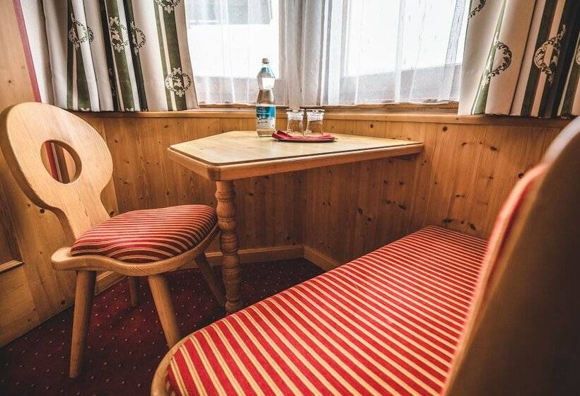 ホテル Metzgerwirt