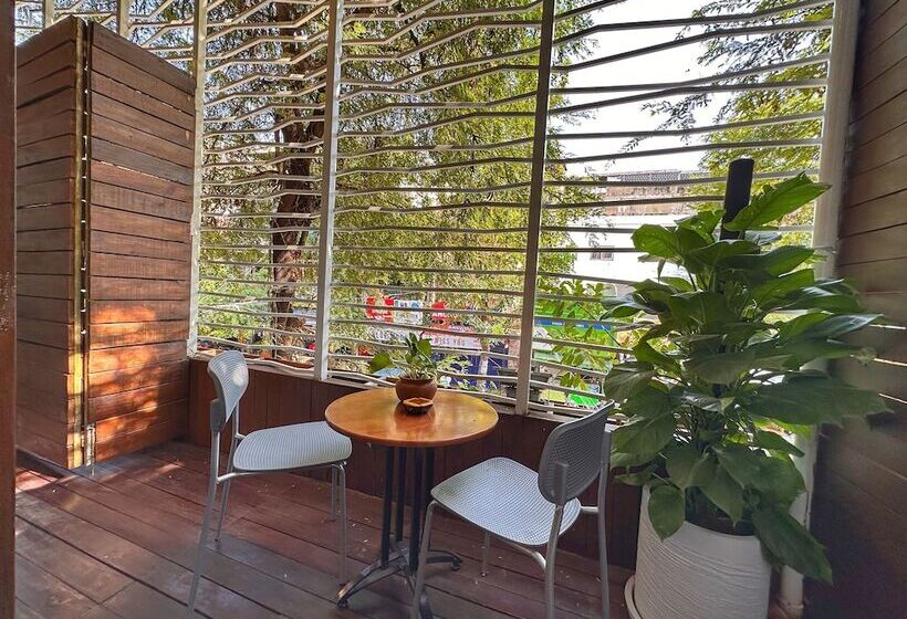 Otel Monsoon Riverside