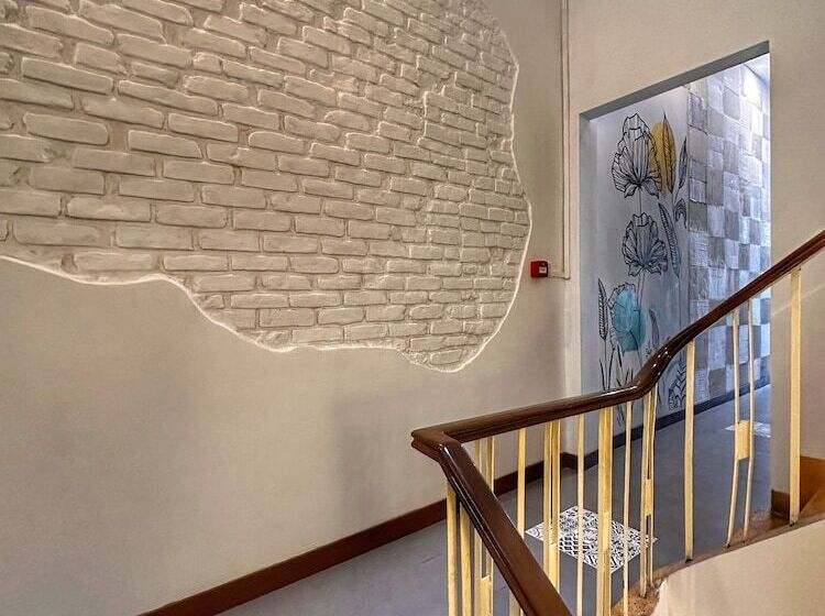 Otel Monsoon Riverside