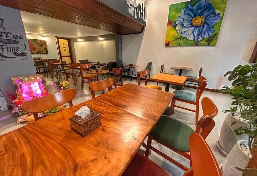 Otel Monsoon Riverside