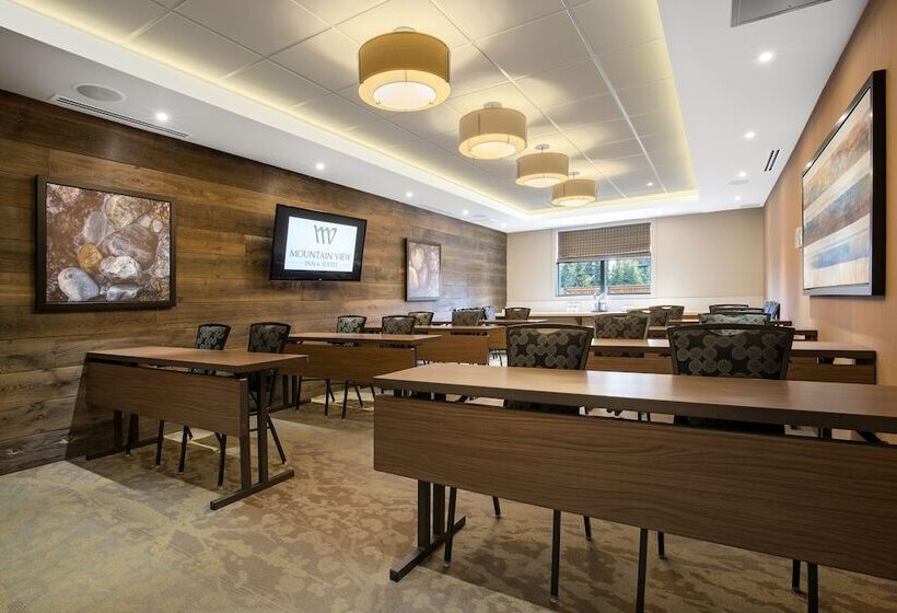 ホテル Mountain View Inn & Suites