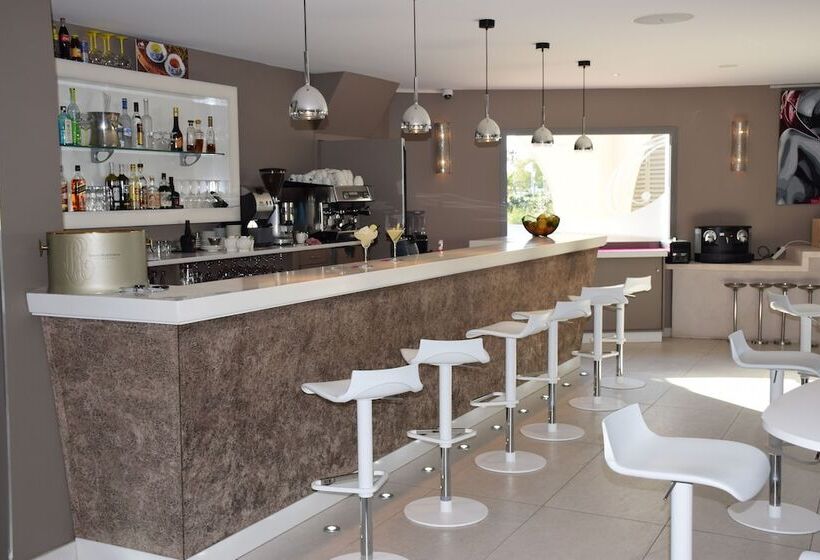 酒店 Oz Inn Hôtel & Spa