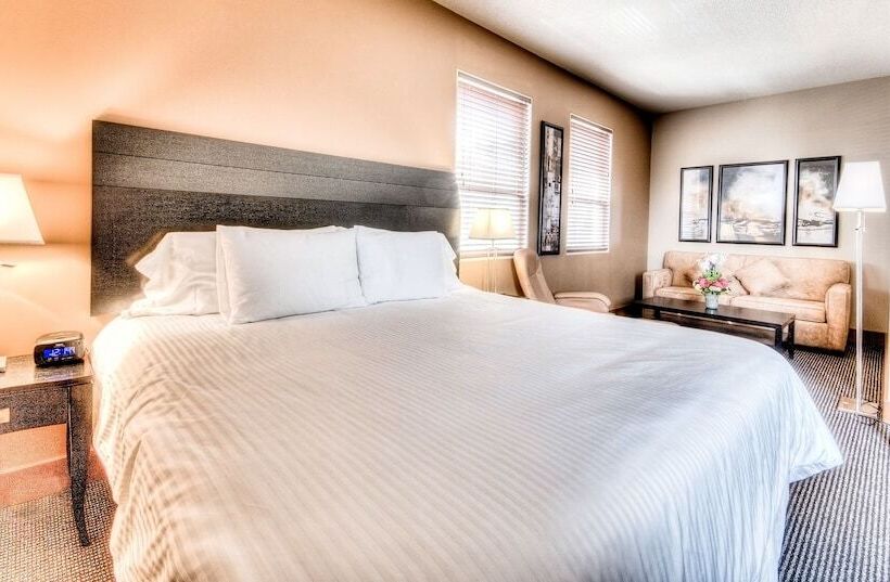 فندق Podollan Inn & Spa  Grande Prairie