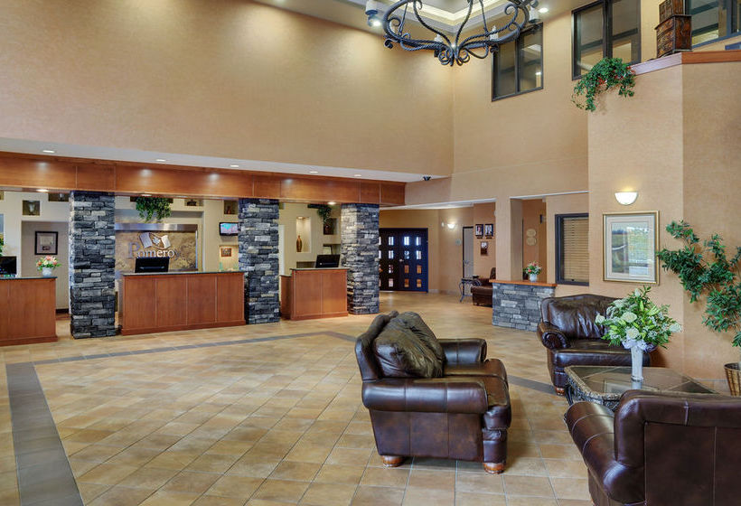 Hotel Pomeroy Inn And Suites Chetwynd