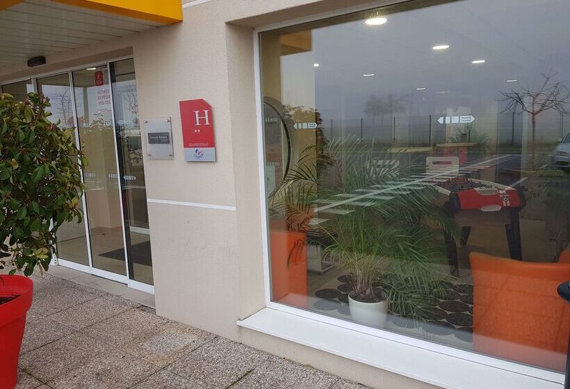 ホテル Premiere Classe Sens Nord Saint Clement