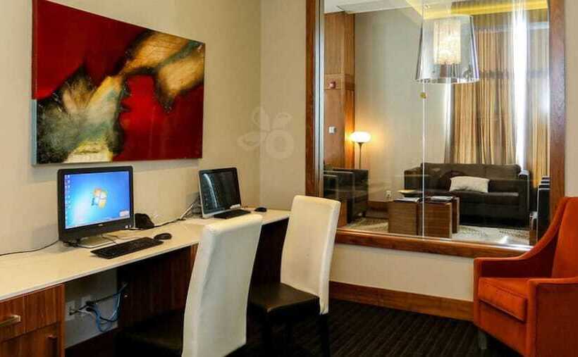 Radisson Hotel & Conference Centre Calgary Airport