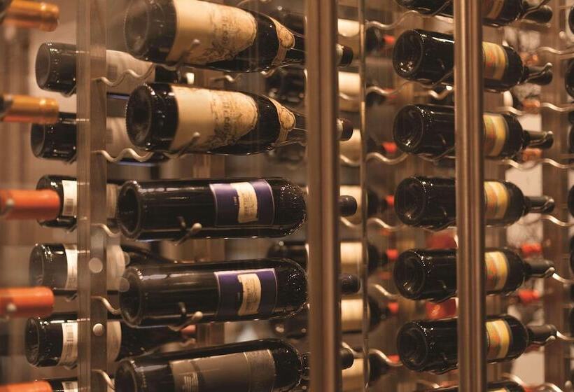 Radisson Hotel & Conference Centre Calgary Airport